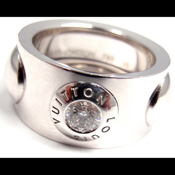Authentic Louis Vuitton Large White Gold & Diamond Clous Ring - Picture 12 of 13